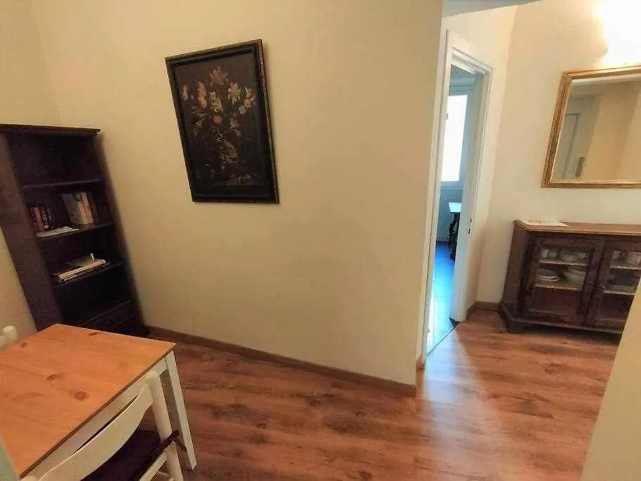 Malenchini 1 Apartment Florence